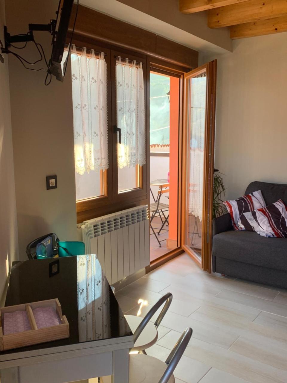 La Besnada Daire Nieda Dış mekan fotoğraf